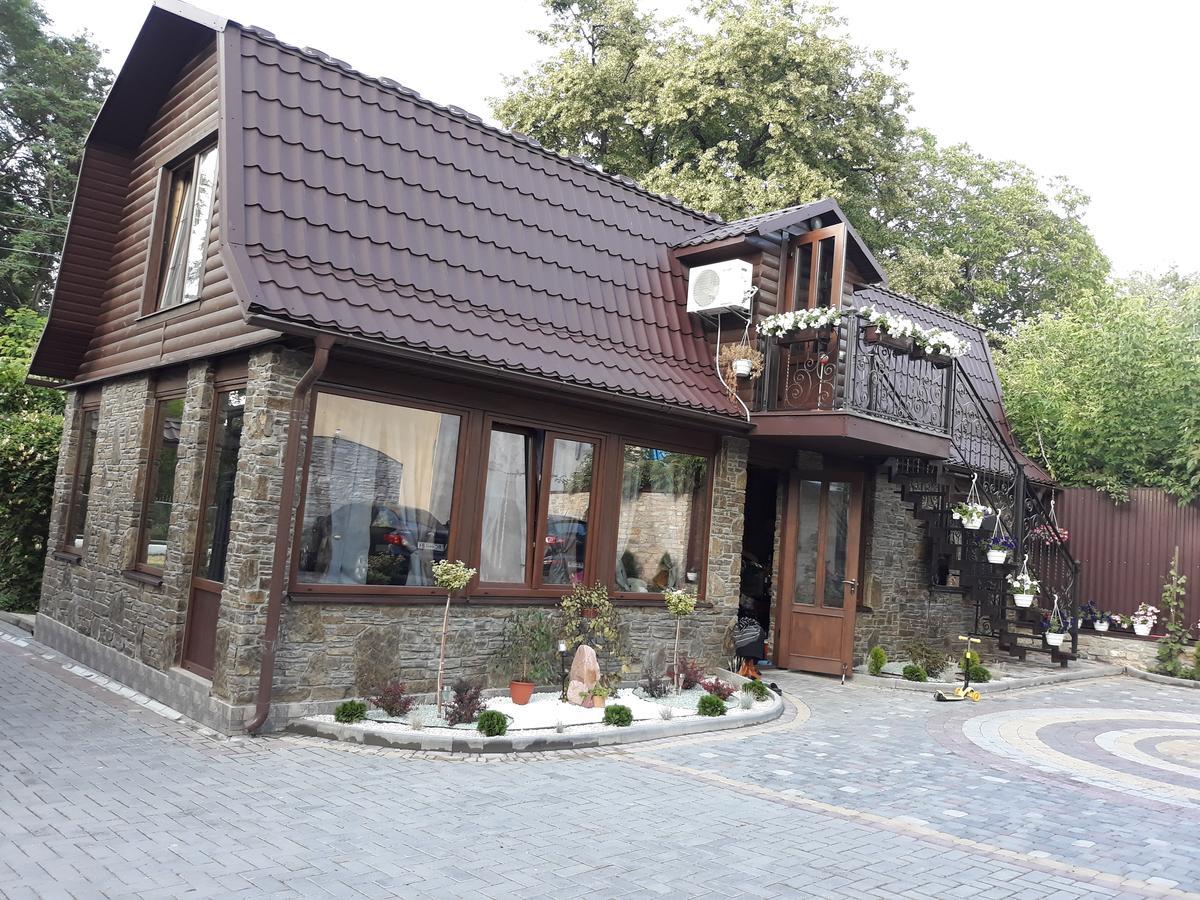 Celebrity Villa Kamenets-Podolsk Eksteriør bilde